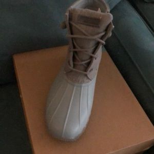 Sperry Boots- brand new